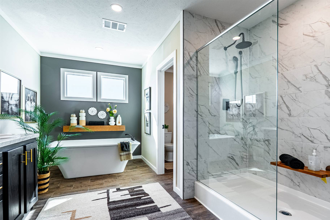 The-Hangout-CS-3263-bath-2