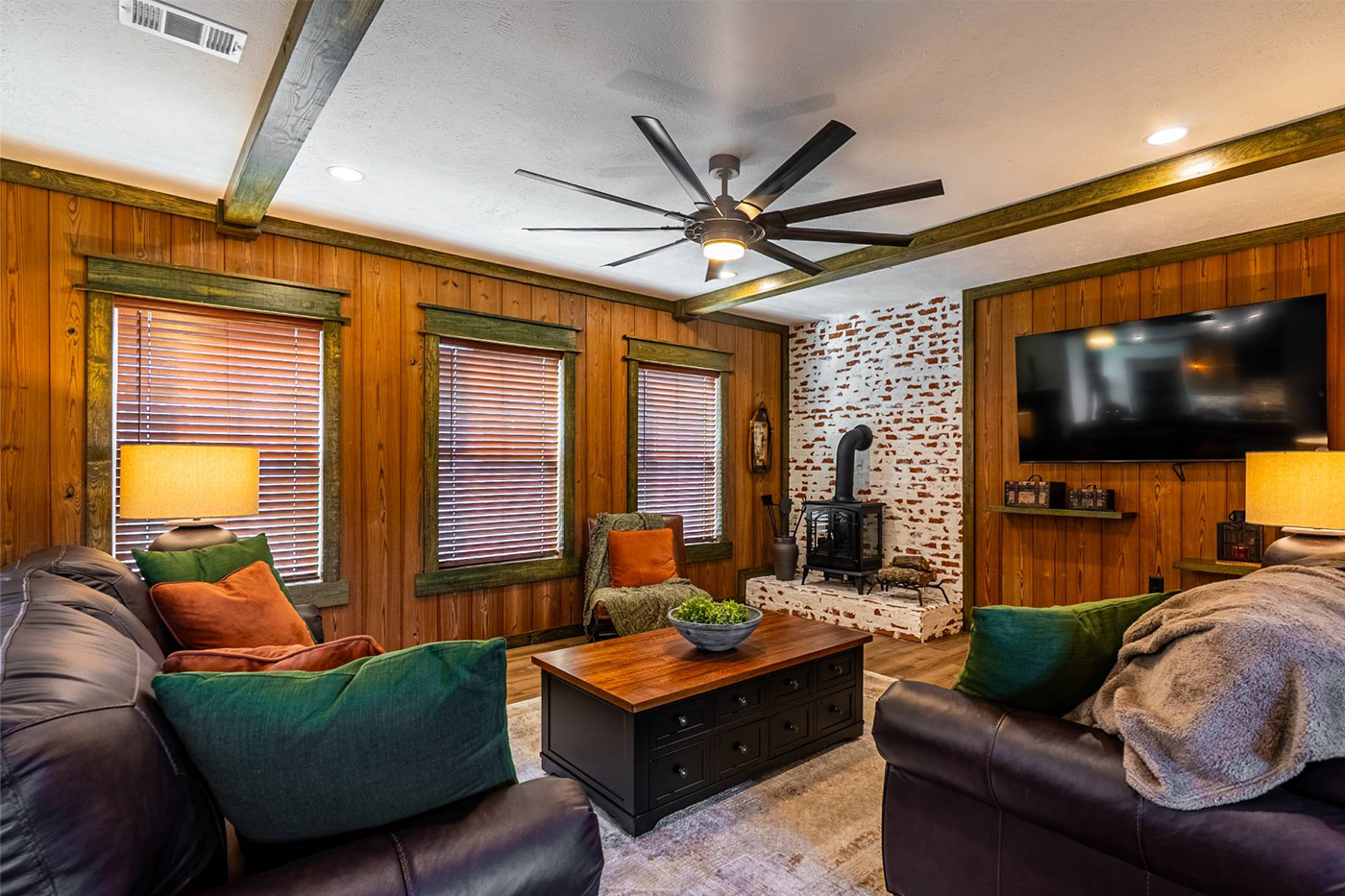 The-Low Country-CS-3262-int-1