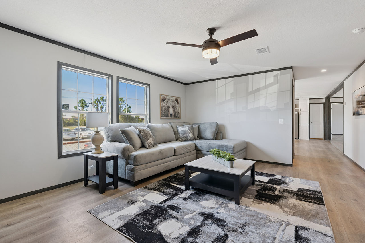261-lake-manor-3260h32p03-family-room-2